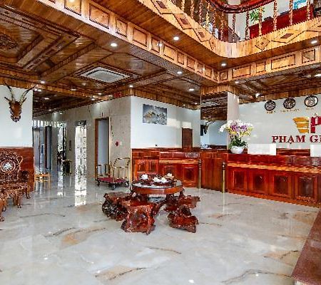 Hotel Khach San Pham Gia Da Nang Esterno foto