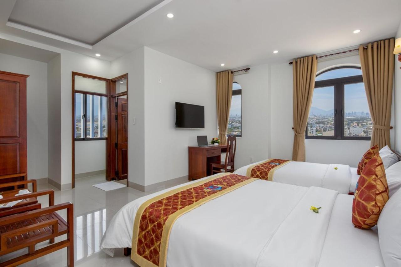 Hotel Khach San Pham Gia Da Nang Esterno foto