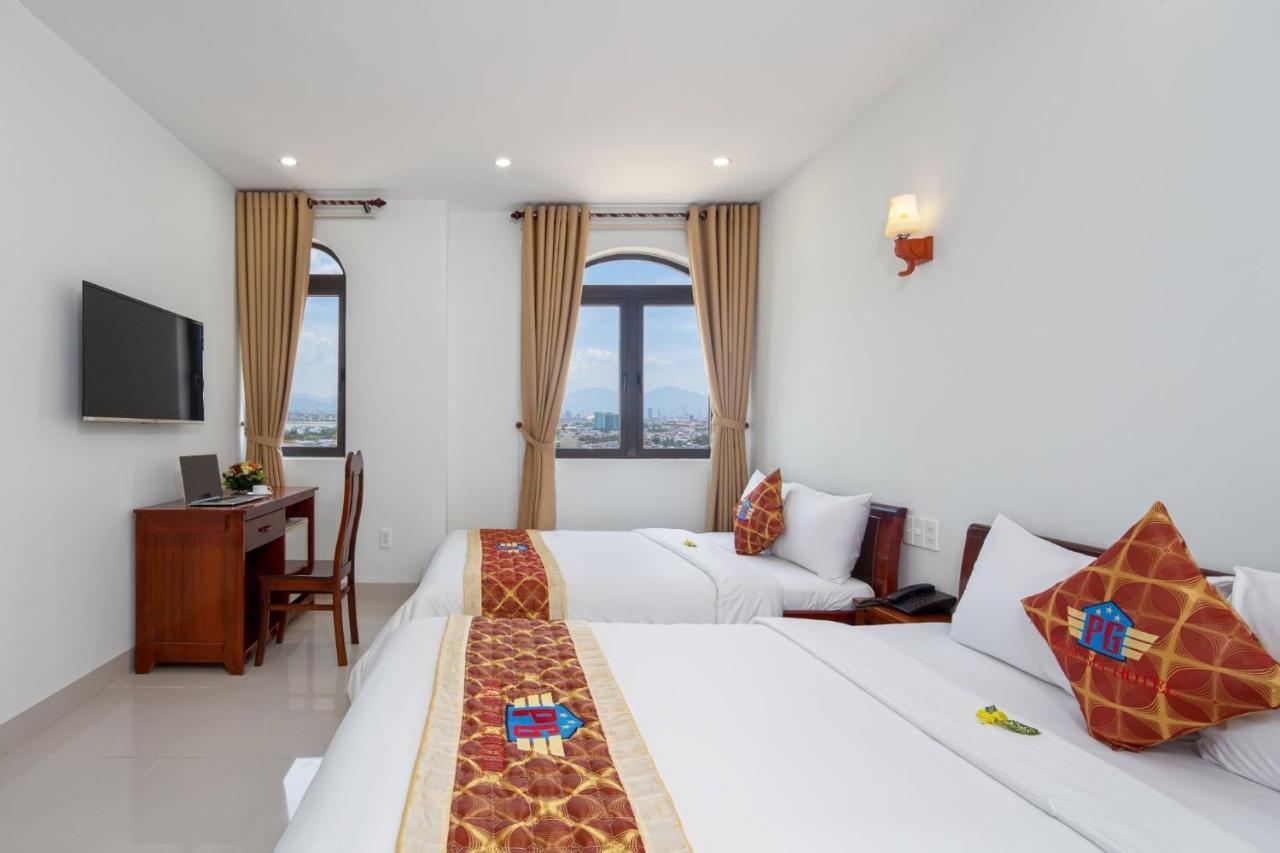 Hotel Khach San Pham Gia Da Nang Esterno foto