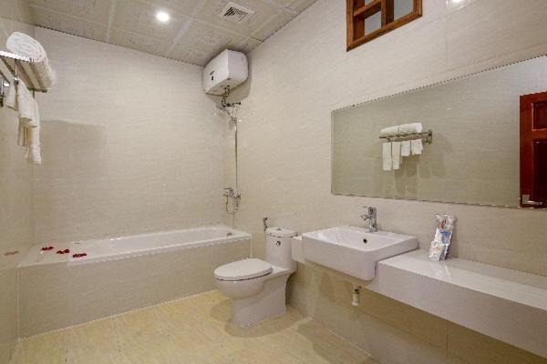 Hotel Khach San Pham Gia Da Nang Esterno foto